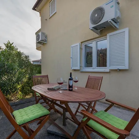 Vakantiehuis Lucija, Stinjan Pula