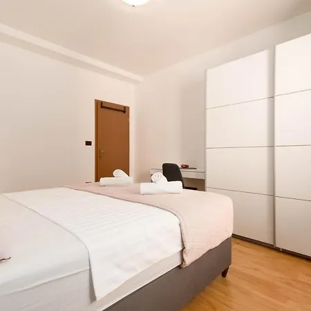 Lucija, Stinjan Holiday home Pula