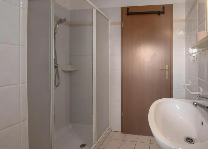 Holiday home Lucija, Stinjan